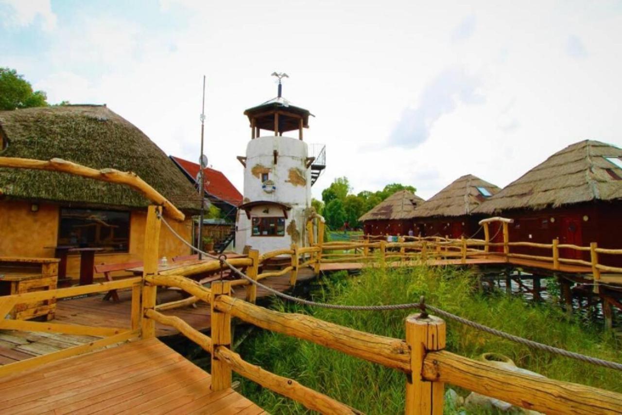 Overwater Cottage - Slovak Tahiti, Senec Εξωτερικό φωτογραφία
