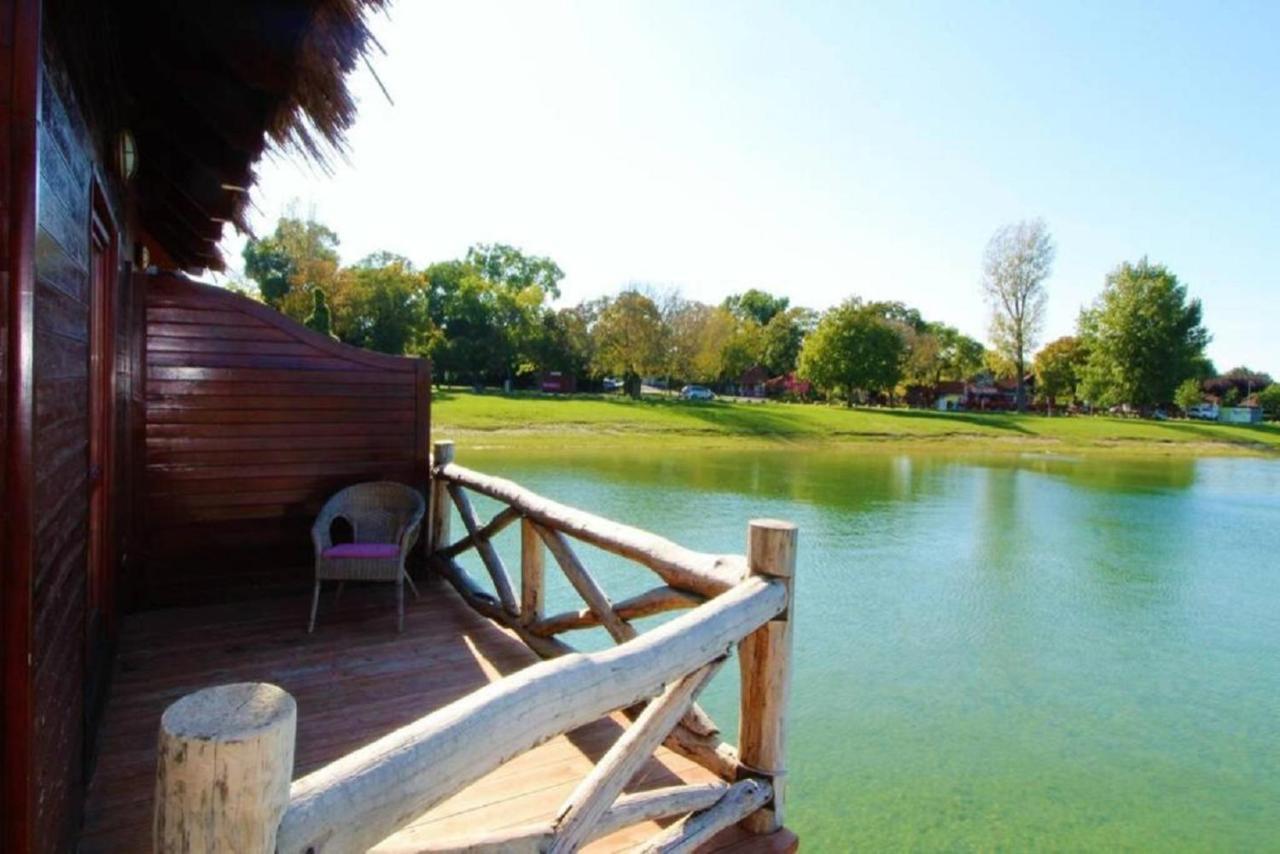 Overwater Cottage - Slovak Tahiti, Senec Εξωτερικό φωτογραφία